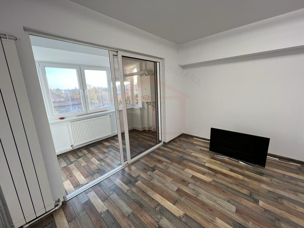 Inchiriem apartament cu 3 camere in centrul orasului, pret 500 euro - Poză 3