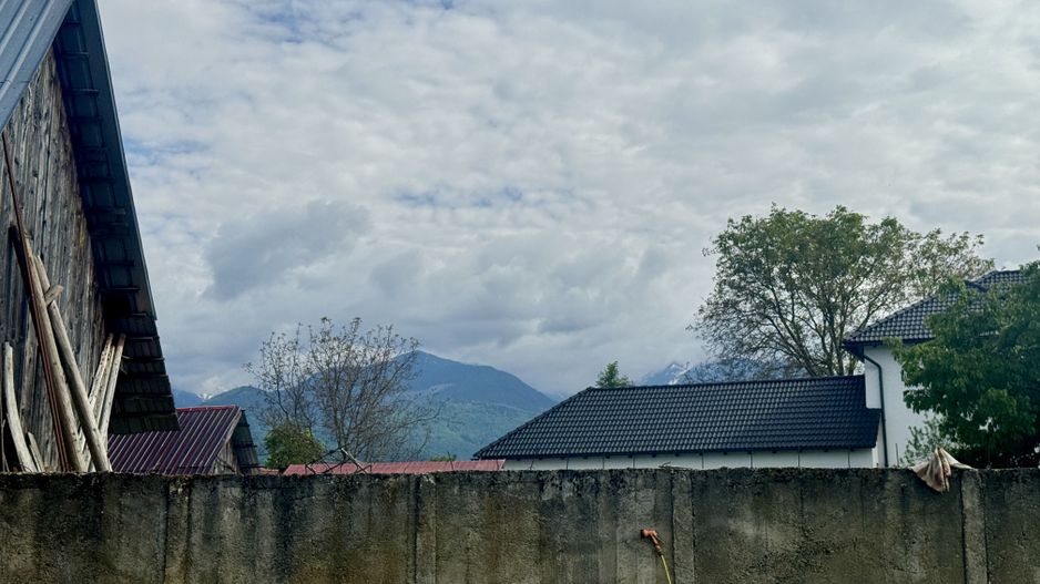 Casa individuala in Arpasu de Sus, teren mare, partial renovata - Poză 7