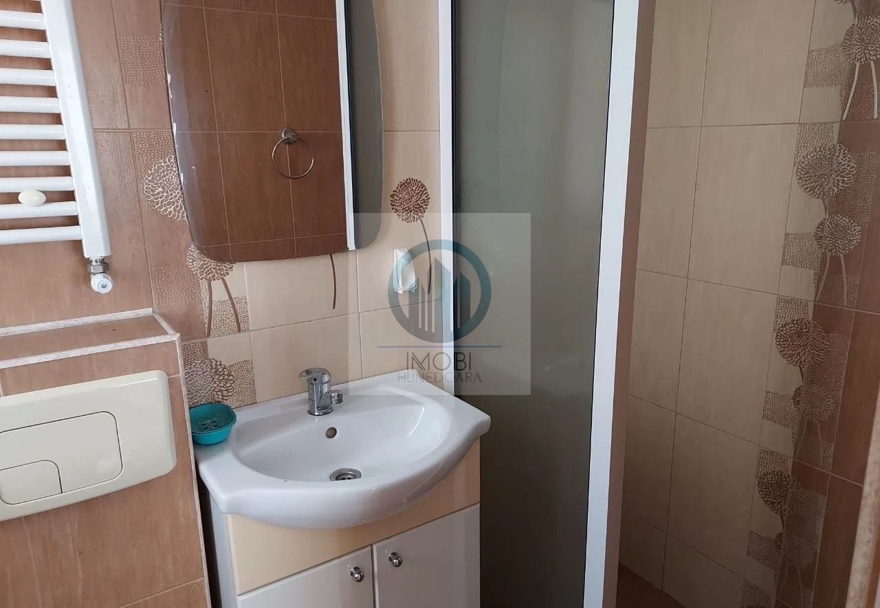 Cladire la cheie 2 ap si 8 garsoniere Deva cartier Grigoresc 495 mp - Poză 7