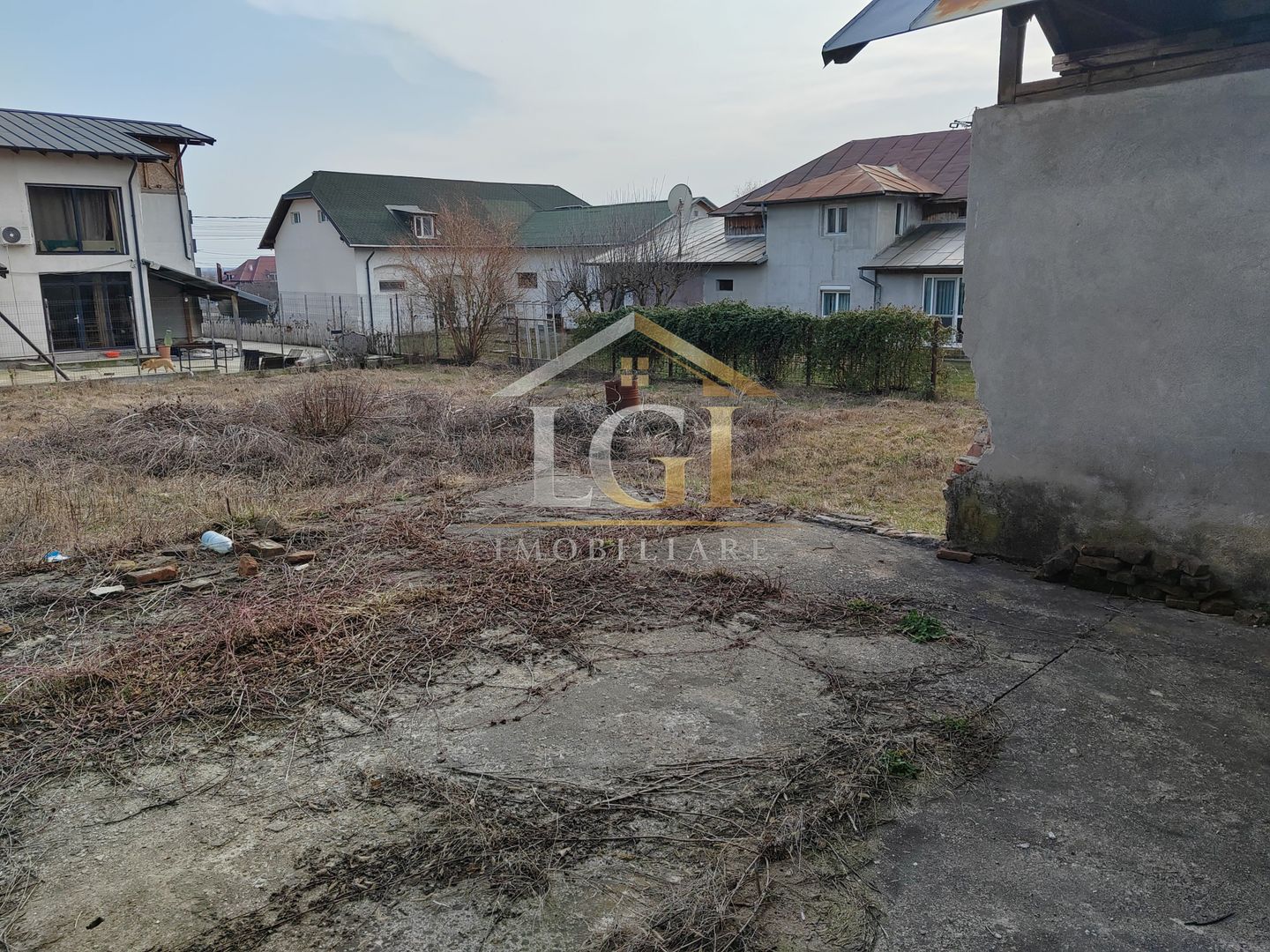 Teren intravilan 672 mp – poziție rară, la poalele Mănăstirii Dealu, - Poză 8