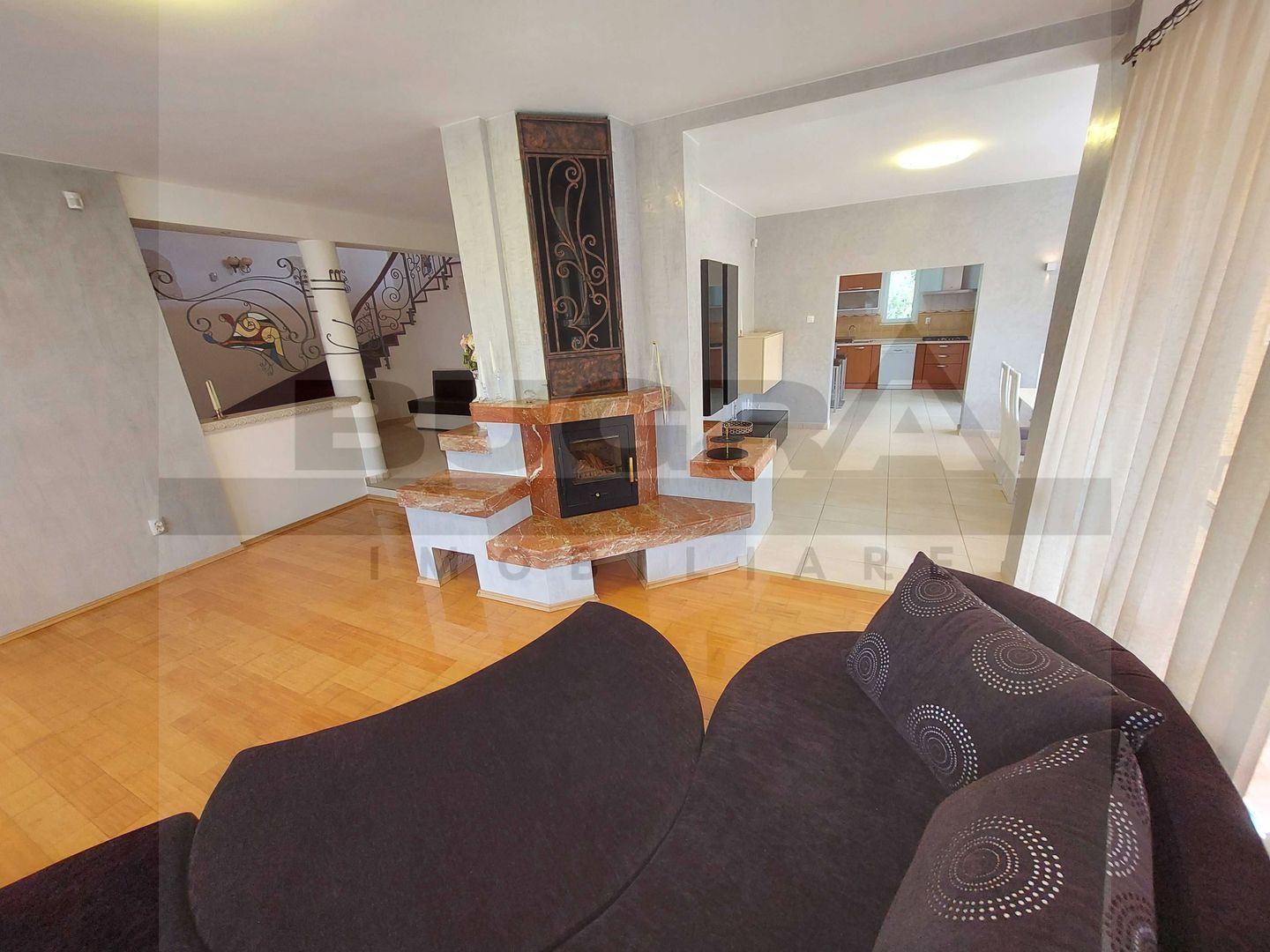 Vila exclusivista 400 mp, teren 2400 mp - zona Faget - Poză 10