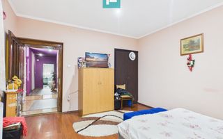 Casă cu 4 camere și teren de 1.910 mp în Macea - Poză 10
