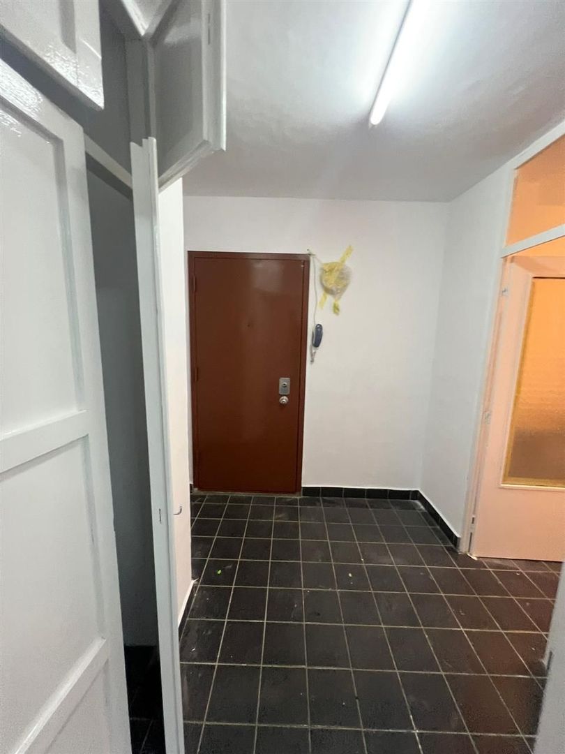 Apartament cu 2 camere de inchiriat Bulevardul Decebal - Poză 7