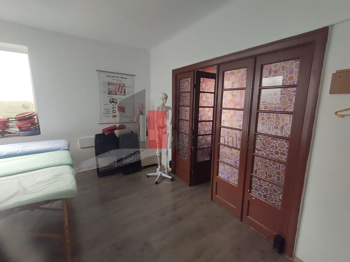 Vânzare apartament decomandat 3 camere în vilă - metrou Tineretului - Poză 2