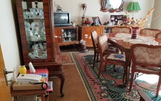 4 camere decomandate în Mănăștur – potențial excelent. - Poză 7