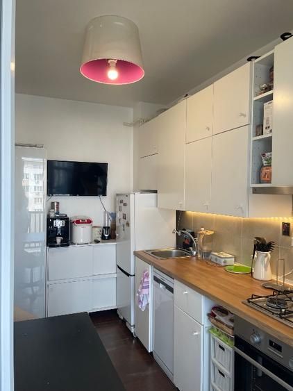 Apartament 2 camere de vânzare – zonă excelentă, aproape de metrou - Poză 11