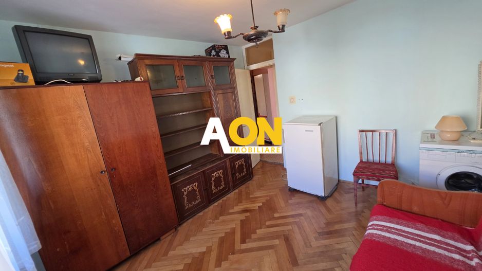 Apartament 2 camere, decomandat, etaj 2, Cetate, zona Kaufland - Poză 12
