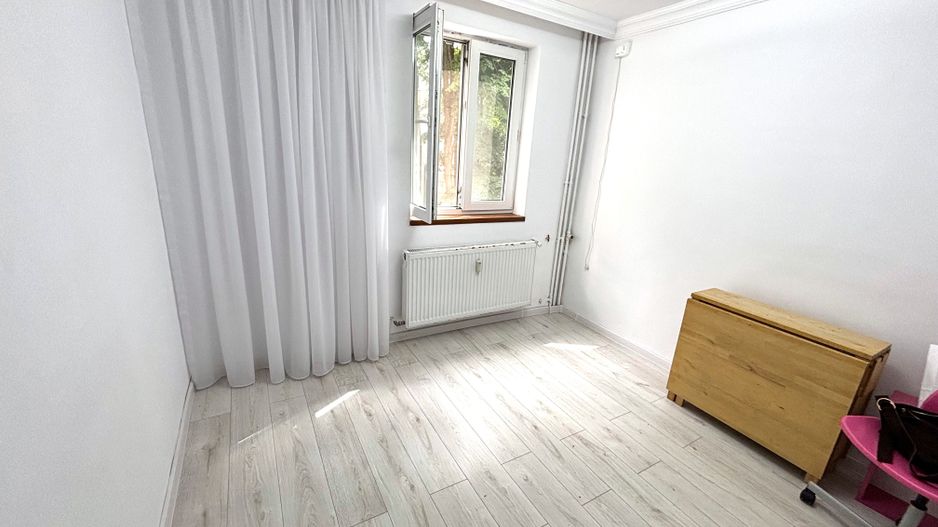 Apartament 3 camere Ozana – etaj 1, parcare inclusă, pet friendly, semi-mobilat - Poză 5