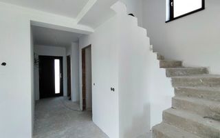 Casa Sibiu, Cristian 4 camere, 2 bai, Casa intabulata - Poză 3