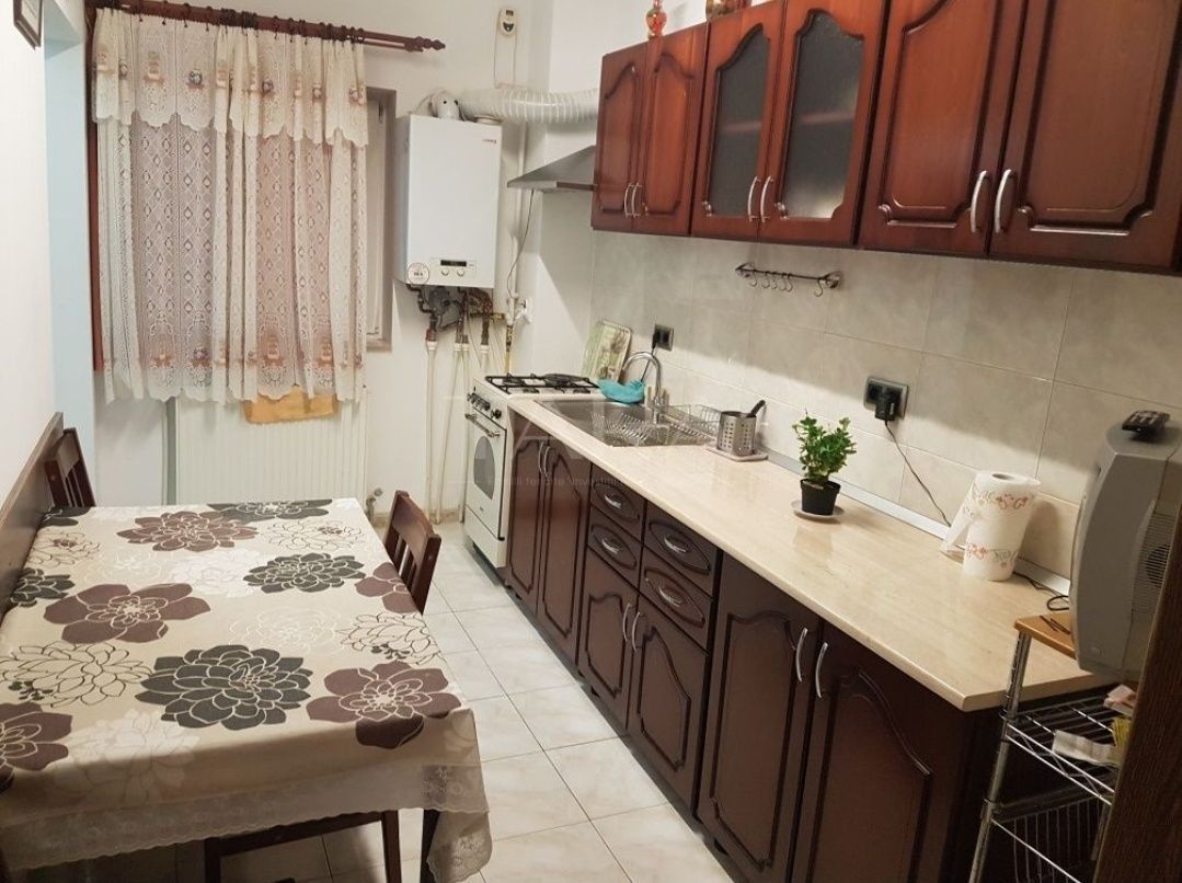 Apartament 1 cameră, parcare individuală și curte închisă. - Poză 2