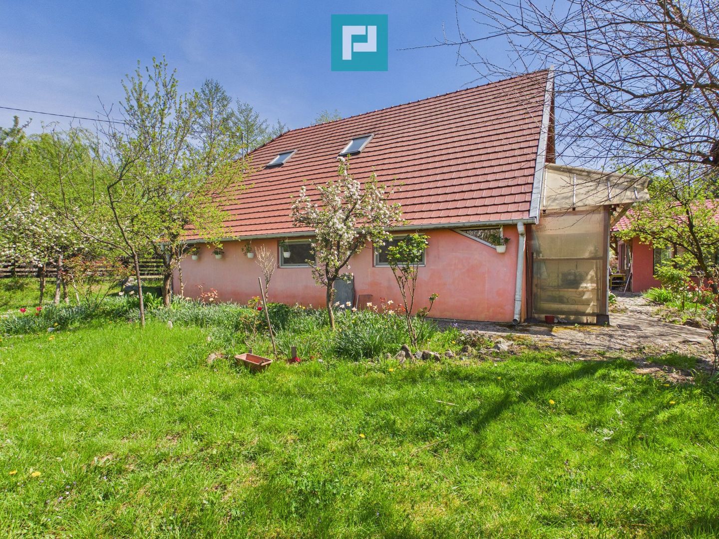 Casă Câmpani, 8000 mp teren, la poalele Apusenilor - Poză 15