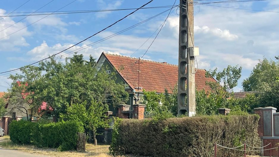 Vindem casă tradițională in sat Sabolciu,central, 4500 mp- 76.000 euro - Poză 2