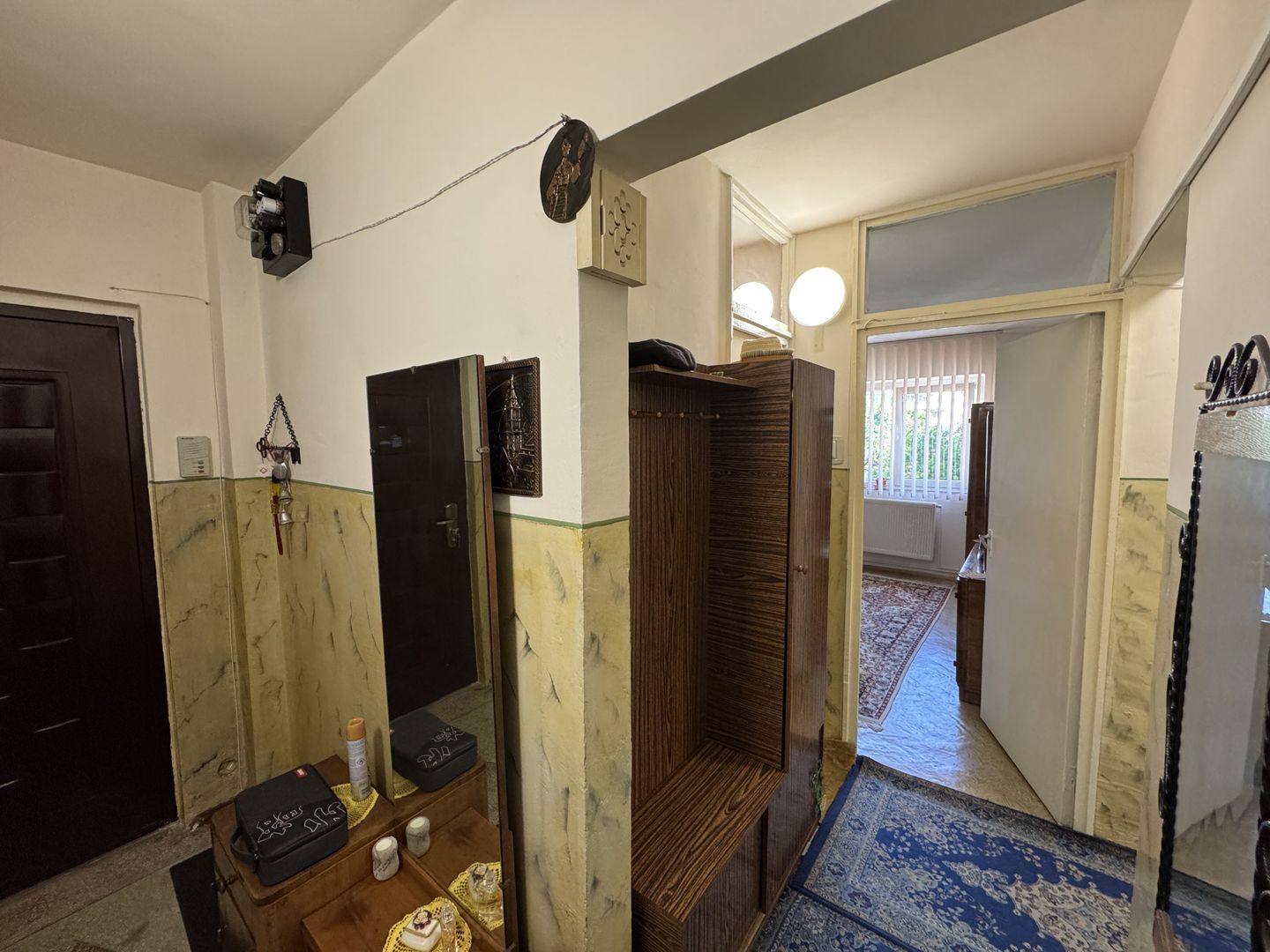 Apartament decomandat cu 3 camere in Centrul Civic, strada Mihai Viteazul - Poză 10