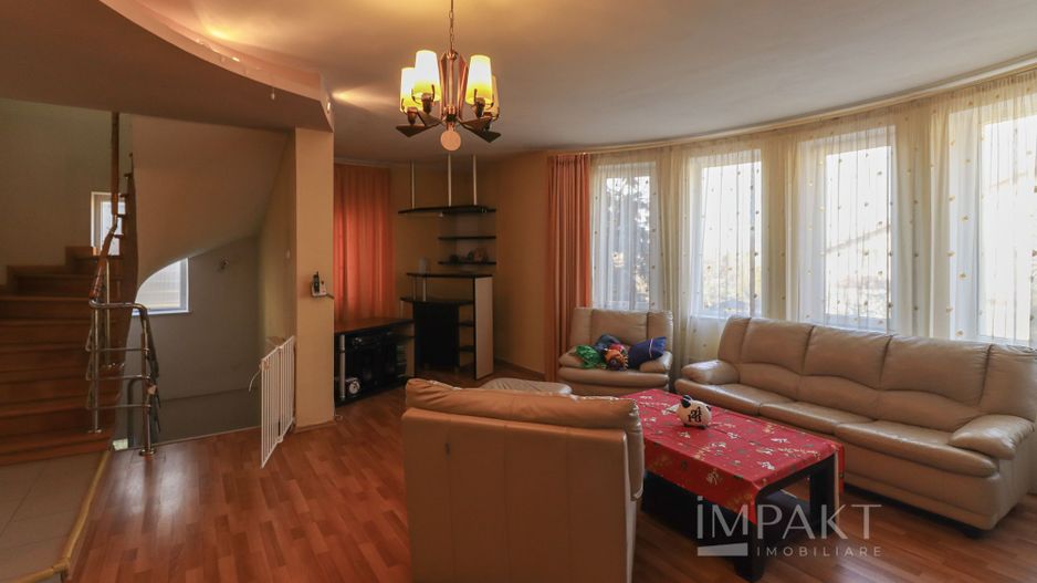 Vila moderna in Europa, curte spatioasa si garaj! - Poză 5