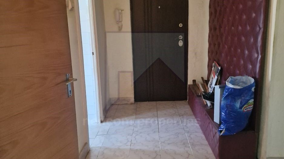 Vanzare apartament 3 camere - Drumul Sarii - Poză 10