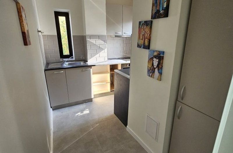 Apart 2camere , 2 bai si terasa zona 1Mai/ Domenii - Poză 14