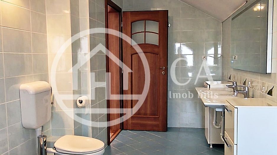 Casa de inchiriat cu 5 camere in cartier Viena, Oradea - Poză 9