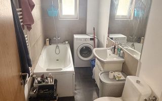 De vânzare apartament cu 2 camere - Poză 3