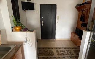 BRASADAS vinde ap 2 cam etaj 1/4 Carpati 2. - Poză 5