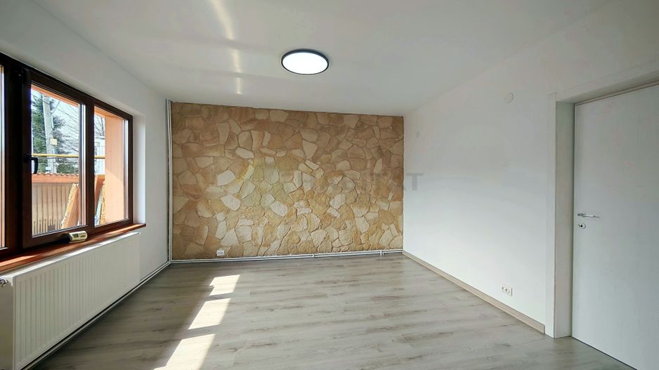 Vilă Individuală cu o curte generoasa zona Aparatorii Patriei - Poză 3