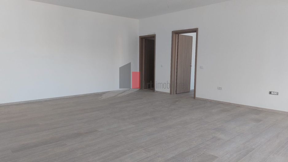 Spatiul "MAGRANA" , P-ta Alba Iulia, imobil 2024, TOTUL NOU, PARCARE INCLUSA - Poză 1