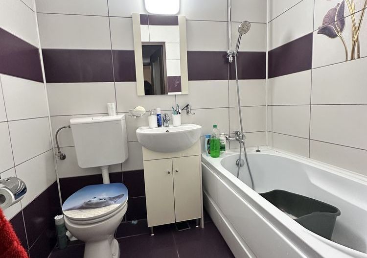 Apartament 3 camere Bld Brancoveanu, zona Huedin. - Poză 8