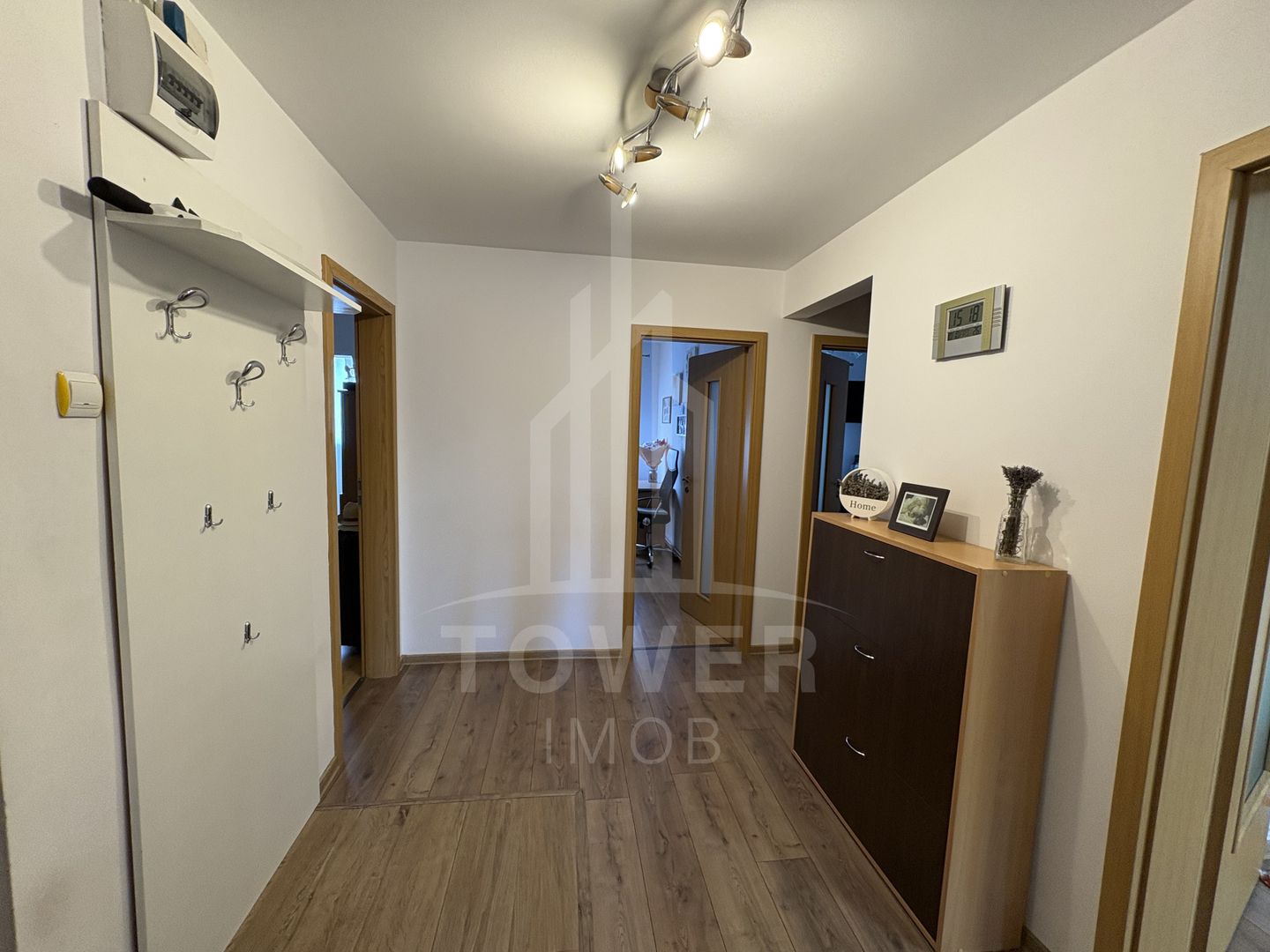 Apartament spațios 4 camere – mobilat și utilat – Vasile Aron, str. Negoveanu - Poză 7