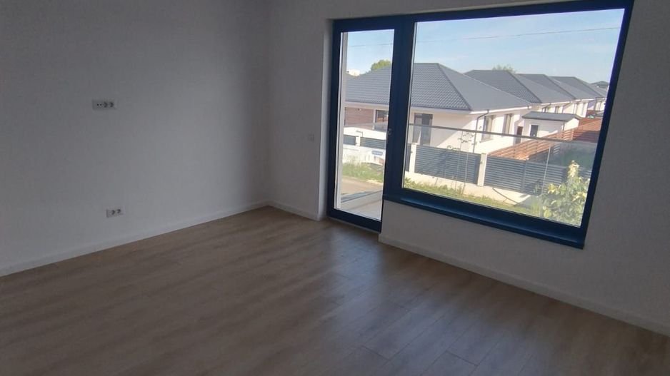 Vila Moderna Tunari, zona Buna, curte 300m - Poză 11