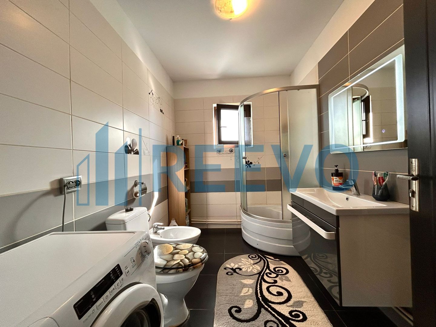 Casă/Vilă de vânzare în Letea Veche, Jud. Bacău - Poză 17