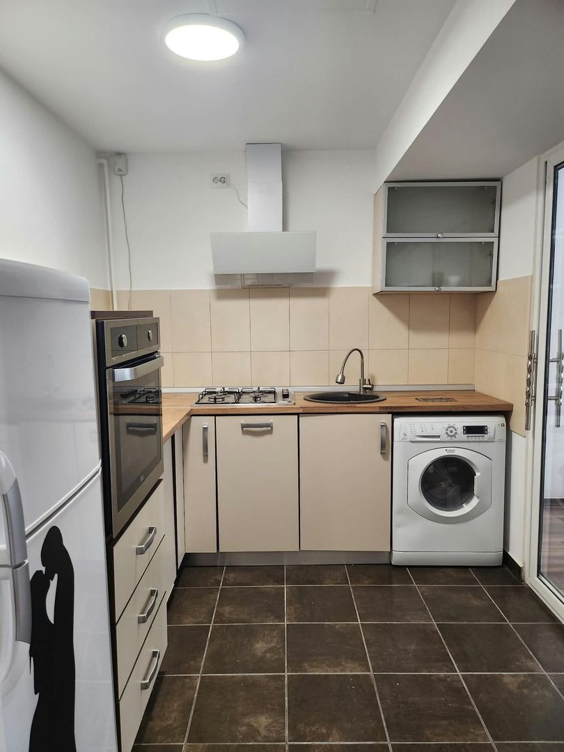 Vânzare Apartament 2 Camere Decomandat Rin Grand Hotel - Poză 3