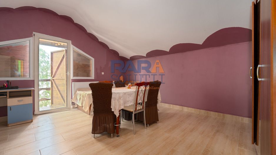 Vilă din cărămidă cu 4 dormitoare și 3 băi - Poză 11