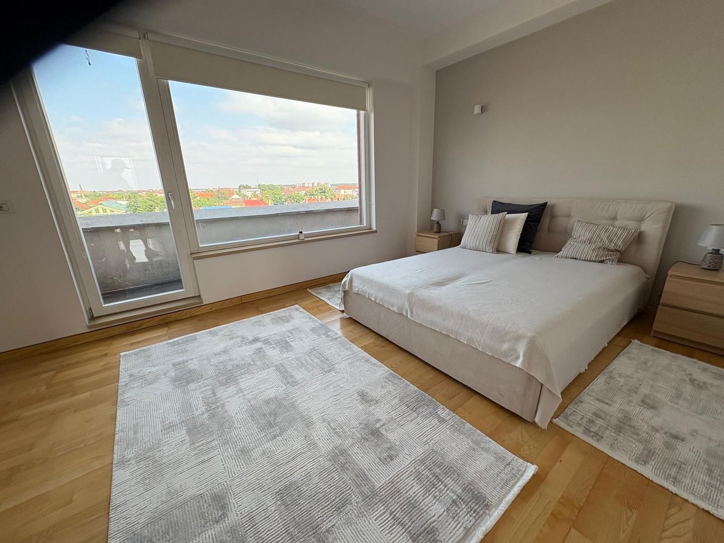 Luxury penthouse for rent close to the Center of Timisoara - Poză 13