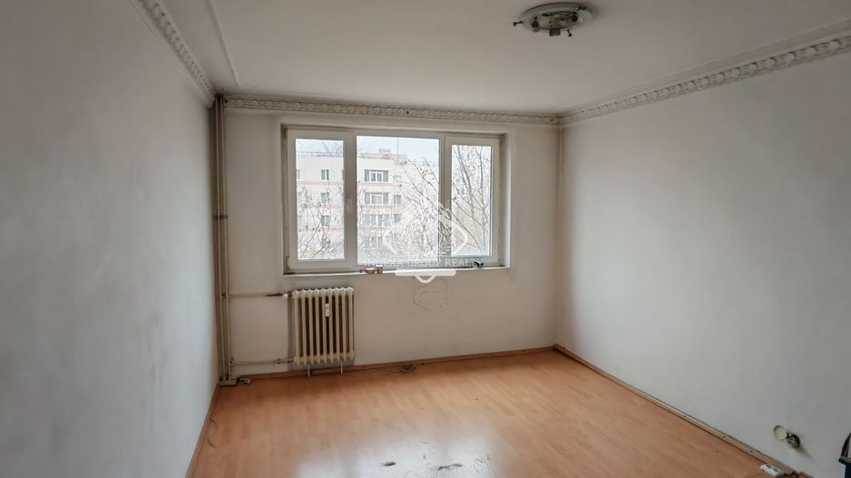 Apartament 2 camere - decomandat - necesita renovare I Titan - Poză 1