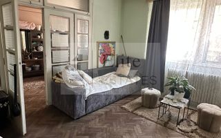 Apartament de Vanzare la Parterul unei case colective - Poză 6