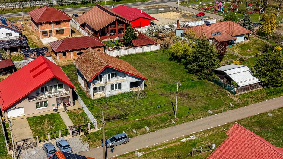🏡 Casă P+1 la gri | 239 mp construiți | Călugareni -14 km de Arad - Poză 14