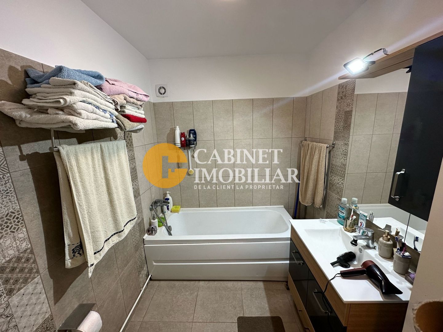 2 CAMERE DECOMANDAT - BLOC NOU - GRADINA PRIVATA - SOSEAUA REDIU - Poză 7