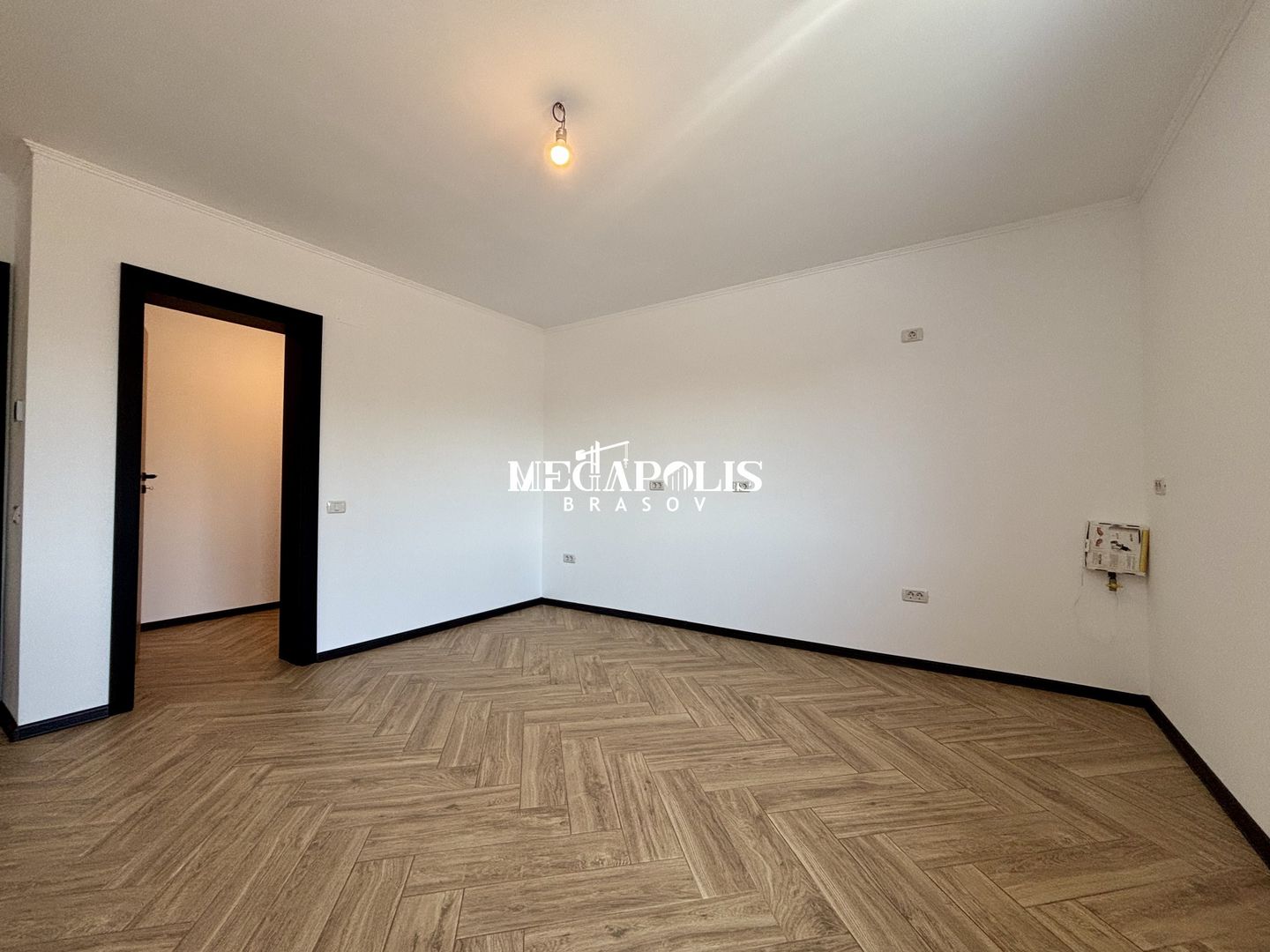 Casă pe Parter | 4 Camere | Utilități | Credit | Zonă bună | Izvor - Poză 9