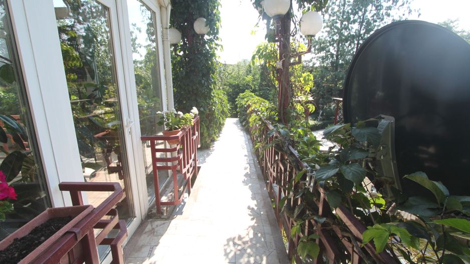 Casă / Vilă cu 8 camere de vânzare în zona Semicentral - Poză 59