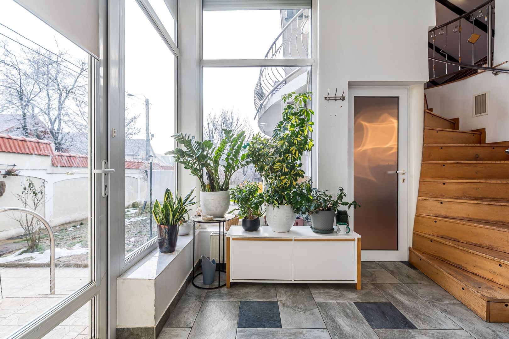 Casă cu 5 camere în Aradul Nou - locul unde linistea devine acasă - Poză 5