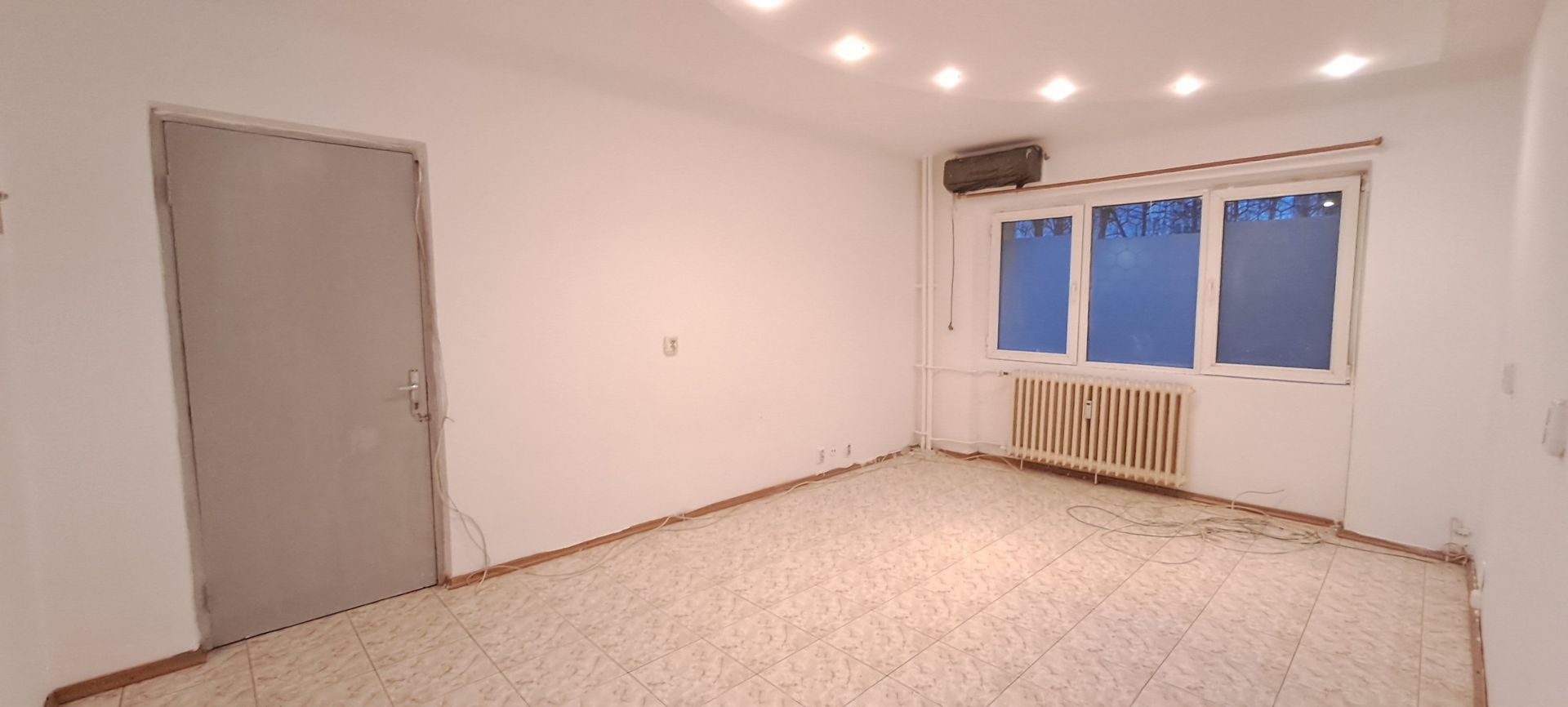 Pantelimon, Liceul Lucian Blaga, bloc reabilitat, fara risc seismic - Poză 5