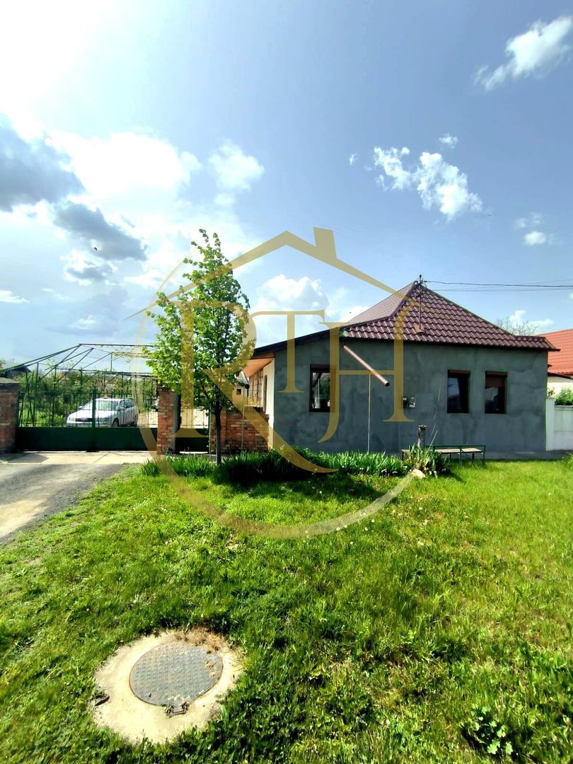 Oferim spre vanzare, Casa cu 5 camere, teren 1500 mp, Beregsau Mare - Poză 2