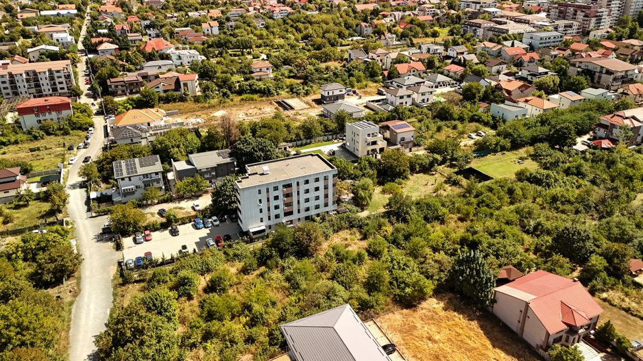 Teren intravilan 1.200 mp, doua loturi, Sector 6 - Poză 21