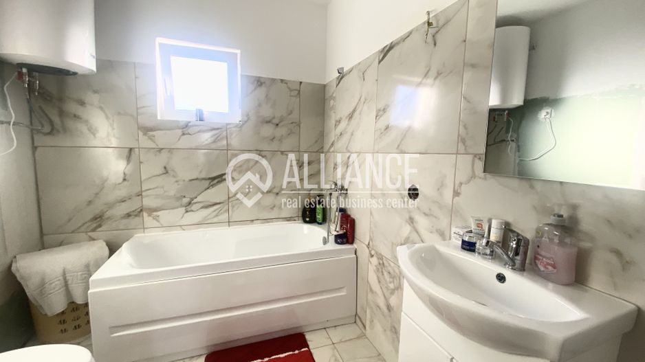 Castelu (COD 07) Casă 4 camere cu teren de 625 mp - Poză 11