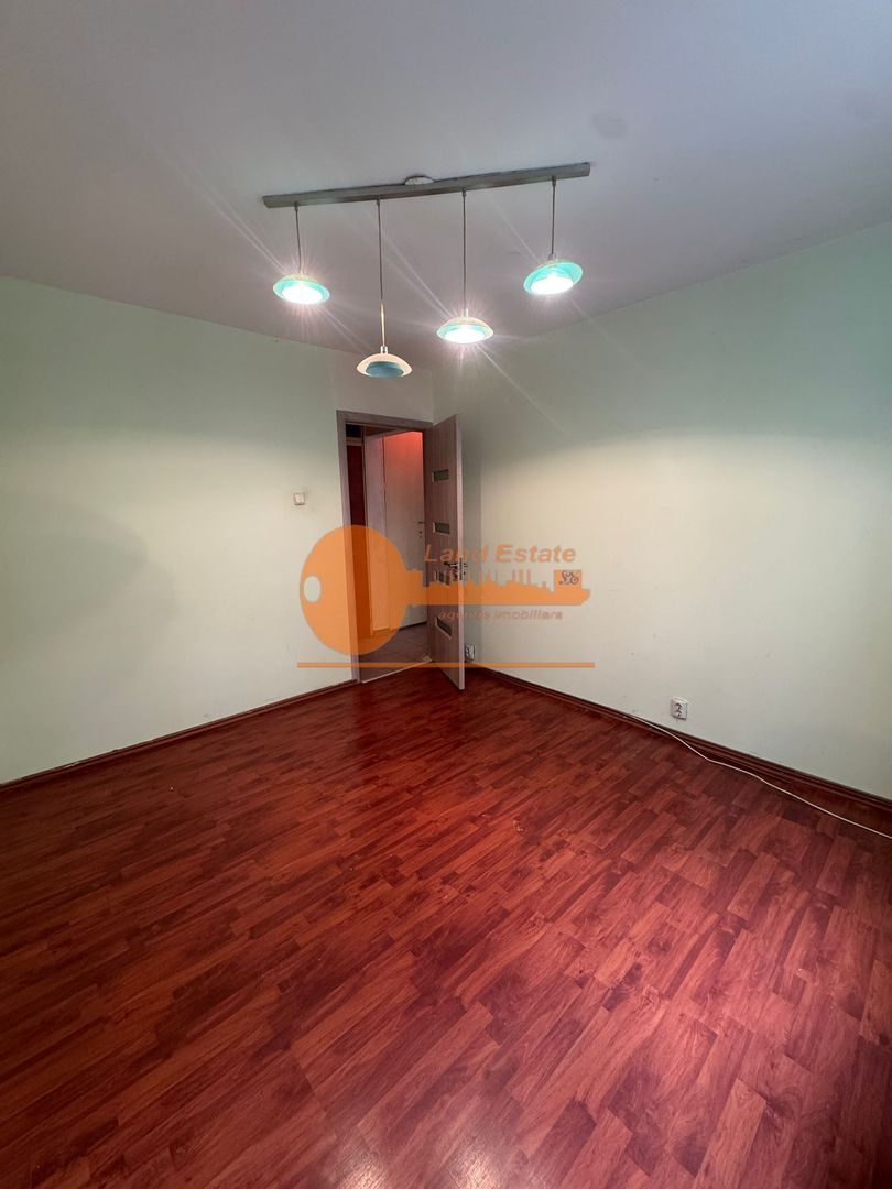 3 camere Crangasi-Zboina Neagra( Geam baie ) - Poză 1