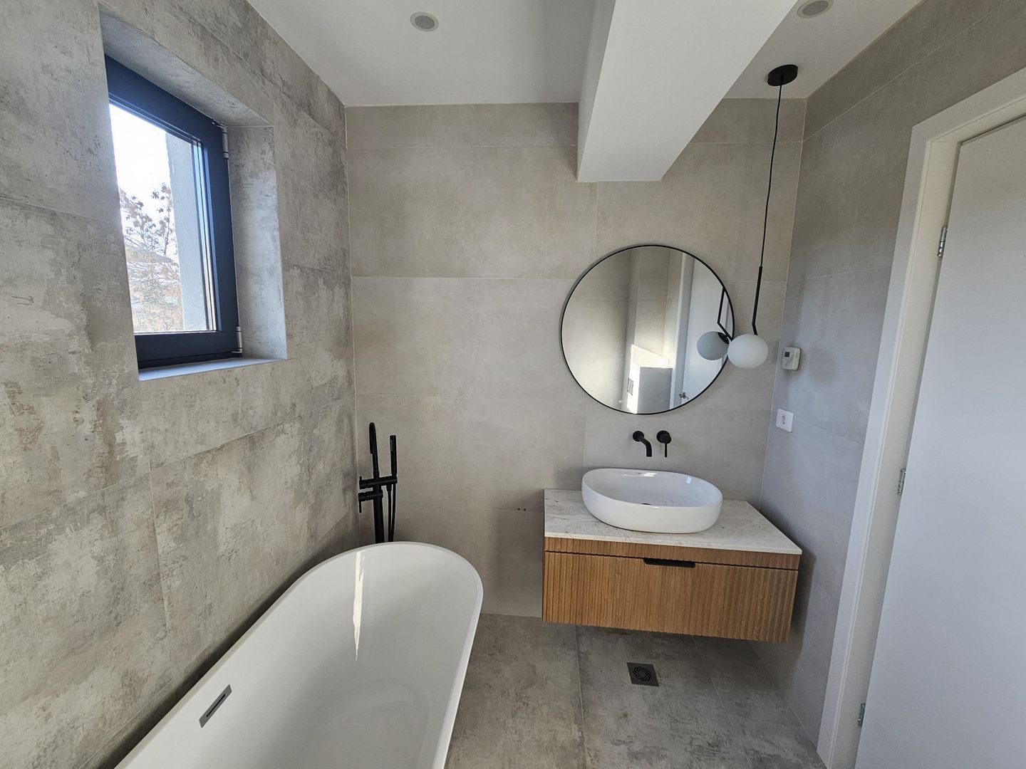 Apartament Nou 3 Camere de Închiriat - Iancu Nicolae, 95 m, NOU LUX - Poză 10