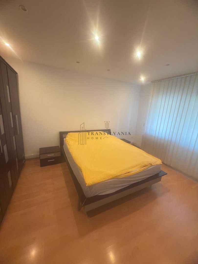 Apartament 4 camere, decomandat - Poză 3