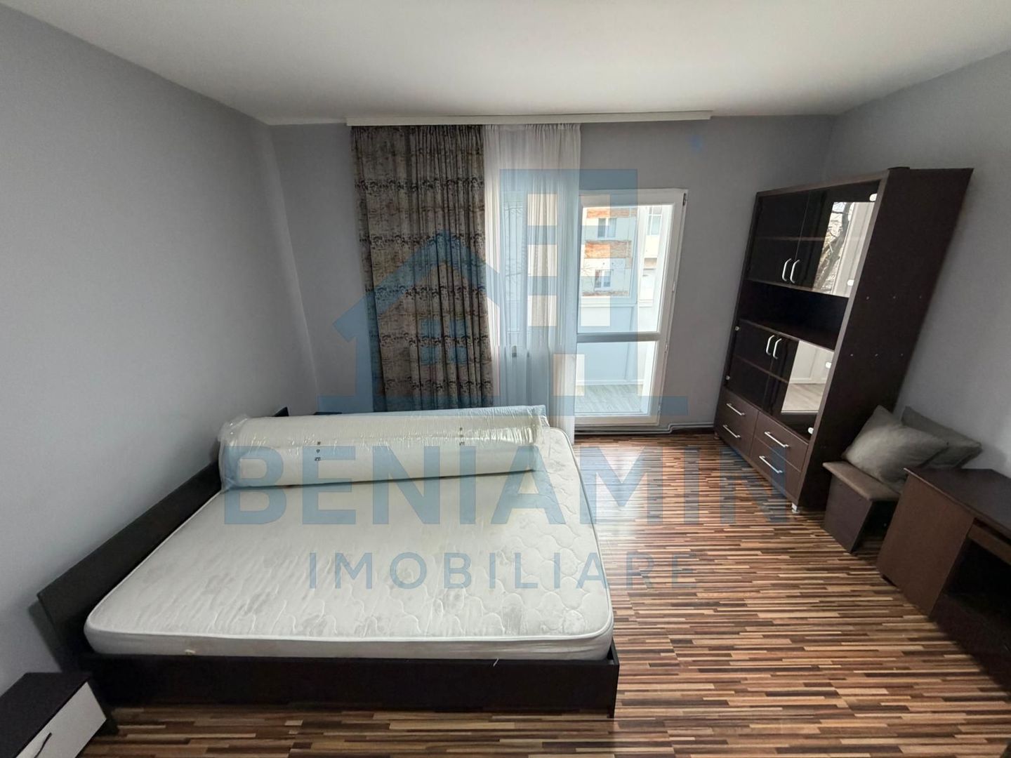 2camere deco-Sara-Medicina-Spital nr1-centrala-apa separat-et 3-liber - Poză 1