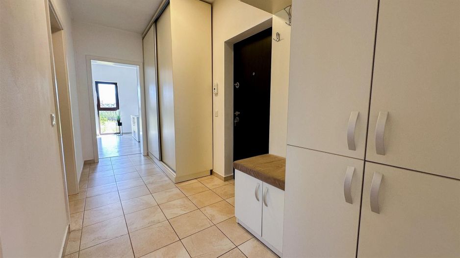 Apartament 2 camere | Modern | Parcare proprie | Mall Sanpetru - Poză 8