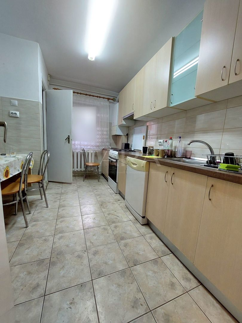 EXCLUSIVITATE. Apartament spațios, ideal familie. - Poză 1