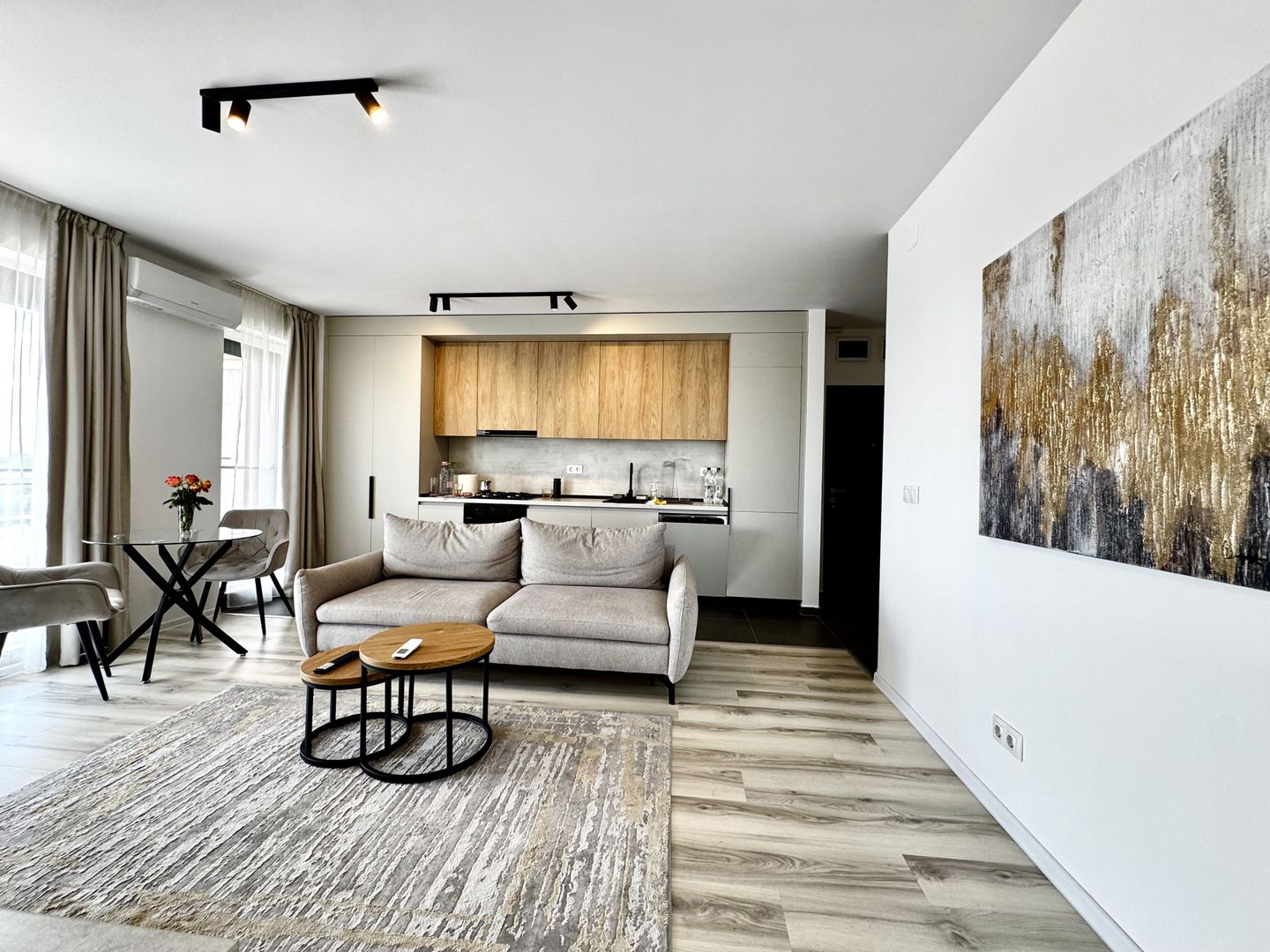 Eleganță la apus – apartament 3 camere, în zona Lipovei, lângă pădure - Poză 1